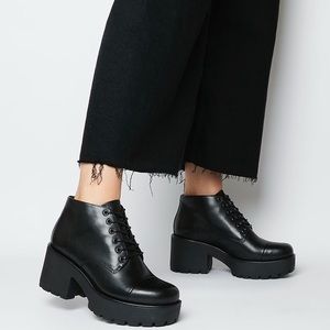 Vagabond Dioon Lace Up Booties 40
